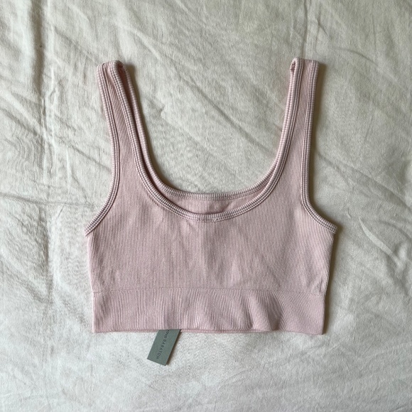 Aritzia The Group⎜LUSH SEAMLESS TOP⎜POETIC PINK - Picture 8 of 9